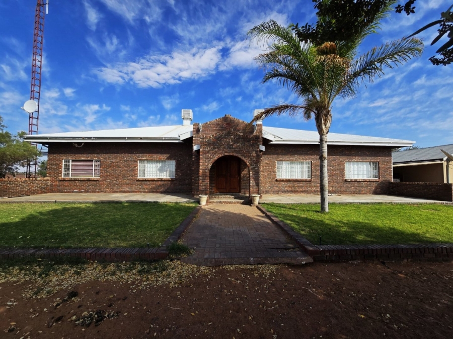 Commercial Property for Sale in Upington Rural Northern Cape